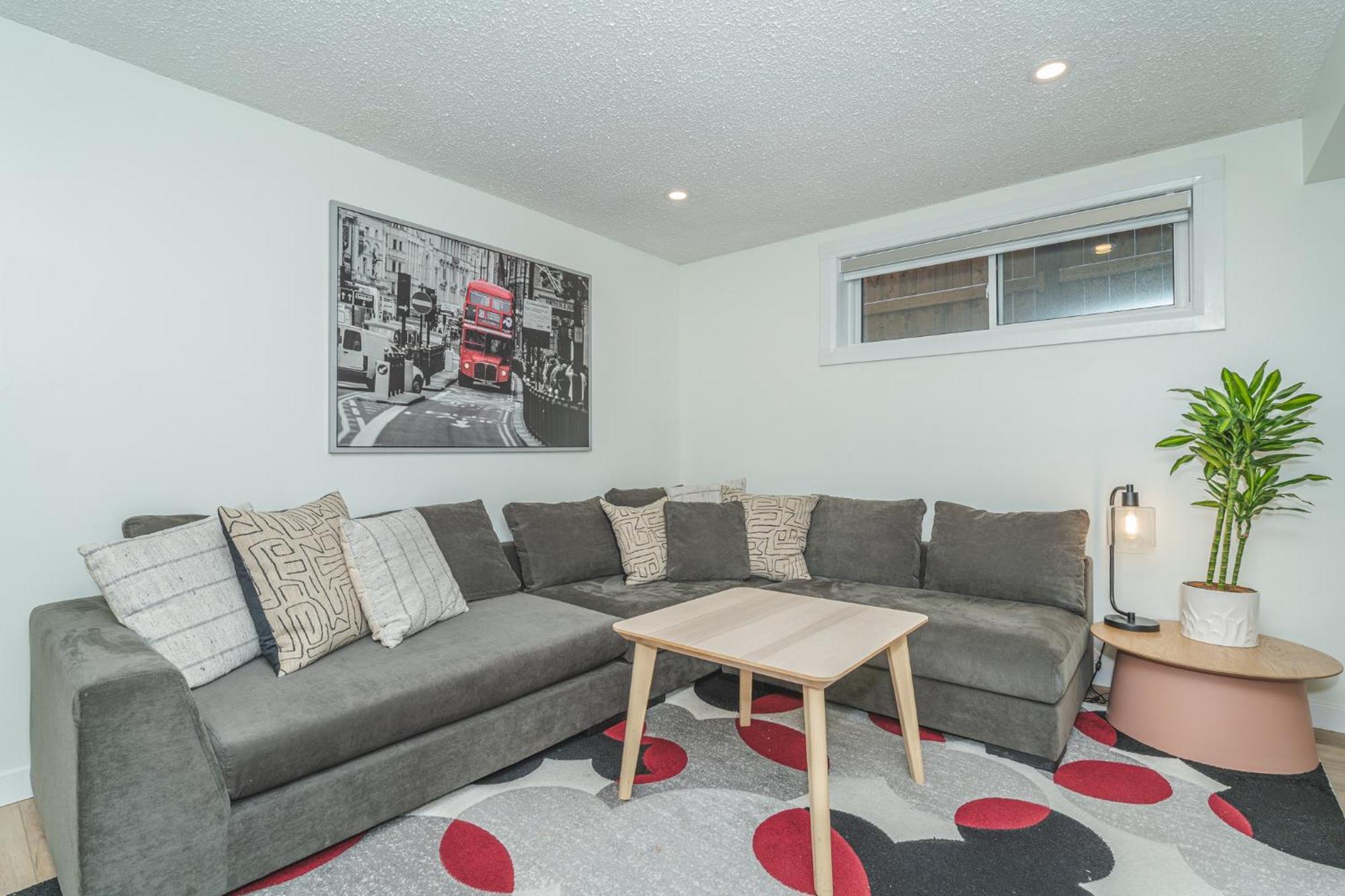 Central Edmonton Family Friendly Home מראה חיצוני תמונה