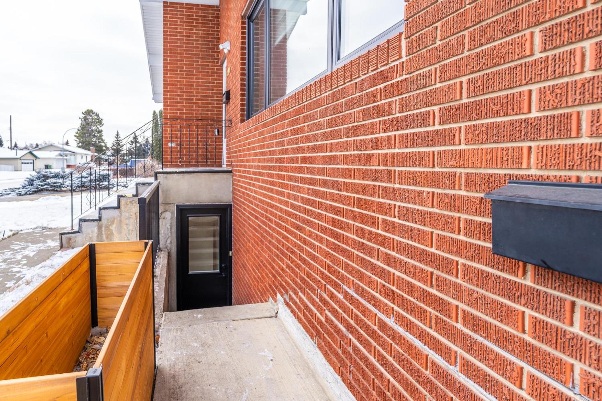 Central Edmonton Family Friendly Home מראה חיצוני תמונה